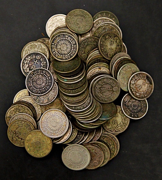 旭日10銭銀貨 100枚 おまとめ まとめて 銀 10銭 銀貨 旧貨幣 貨幣 古銭