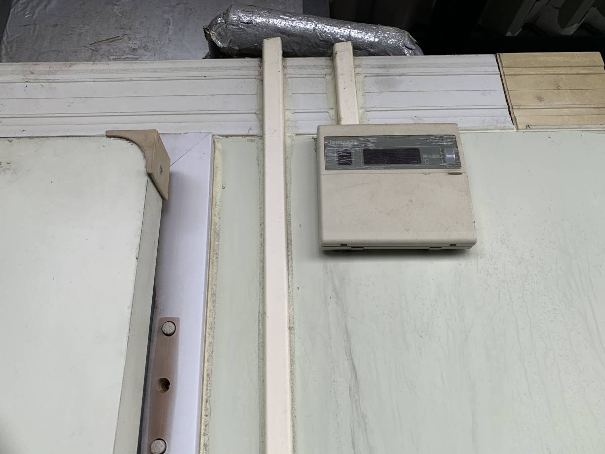 プレハブ冷凍庫0.5坪、プレハブ冷蔵庫0.5坪セット 解体済み プレハブ冷凍庫0.5坪、プレハブ冷蔵庫0.5坪セット 解体済み
