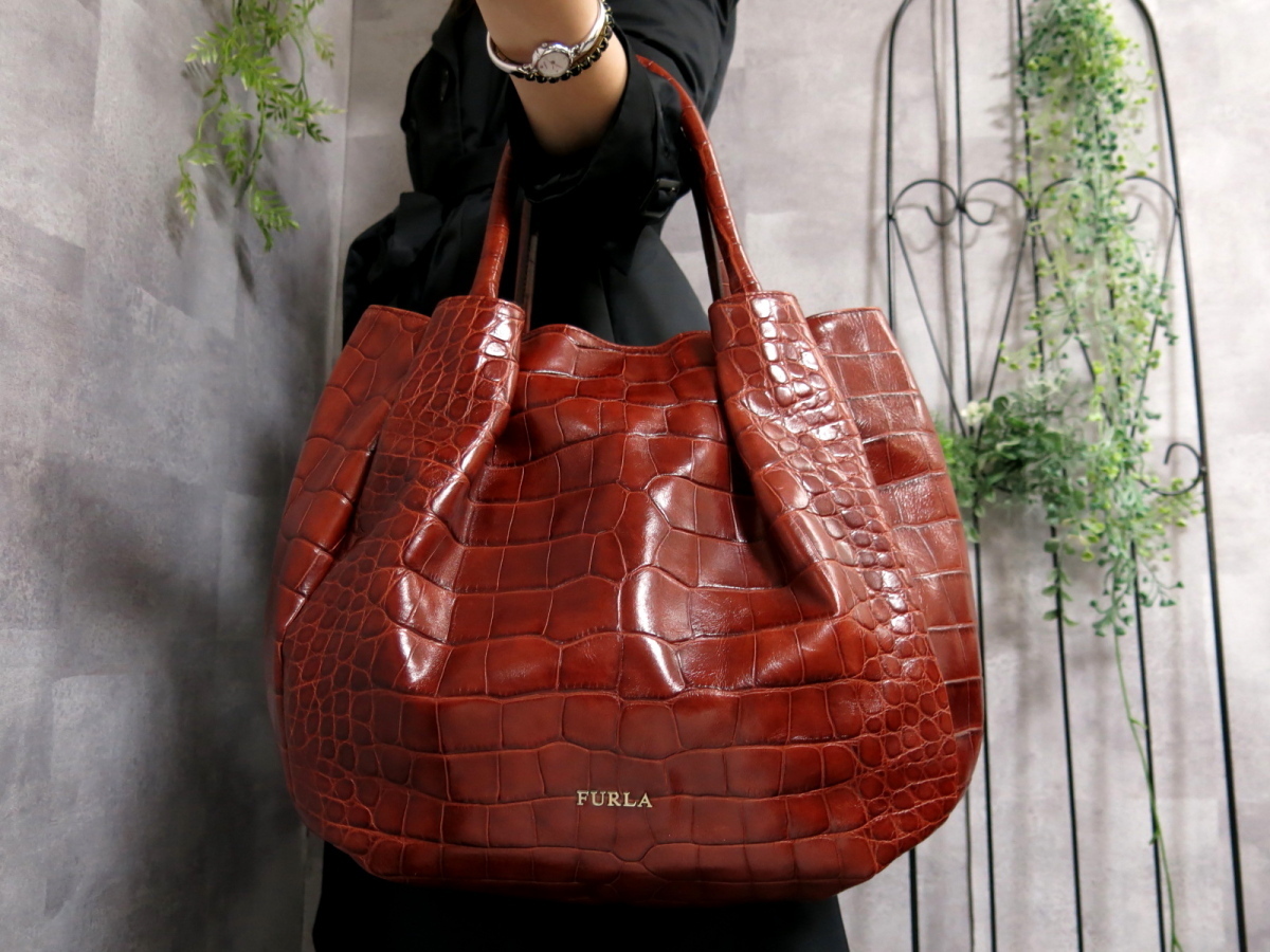 販促通販 【美品】フルラ FURLA 赤 ハンドバック ハンドバッグ
