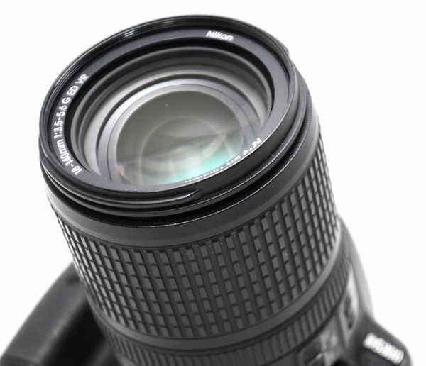 【超美品 8690ショット・付属品完備 豪華セット】Nikon ニコン D5300 AF-S 18-140mm VR_画像3