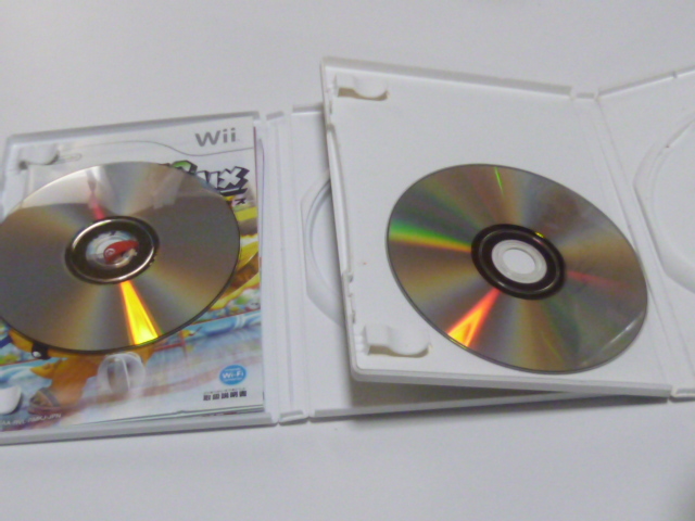 A7【即日発送 送料無料】Wiiソフト　マリオスポーツミックス　マリオストライカーズ　チャージド （動作確認済）