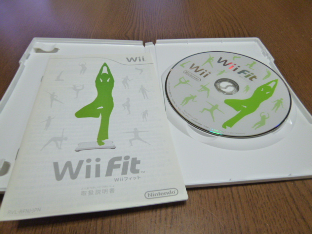 A063【即日配送 送料無料 動作確認 クリーニング済】Wiiソフト　Wiiフィット　Wii Fit