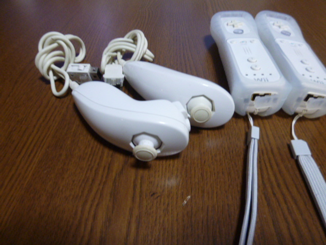 RSJN020【送料無料 動作確認済】Wii リモコン ヌンチャク ジャケット ストラップ　 2個セット ホワイト　白　カバー