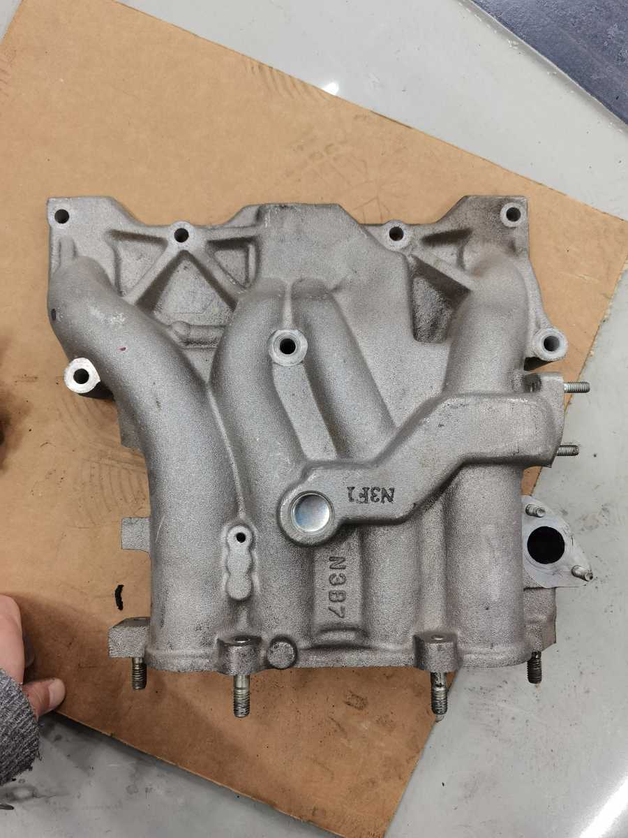 倉庫整理 マツダ FD3S RX-7 純正 インマニ インテークマニホールド 倉庫整理 マツダ FD3S RX-7 純正 インマニ インテークマニホールド
