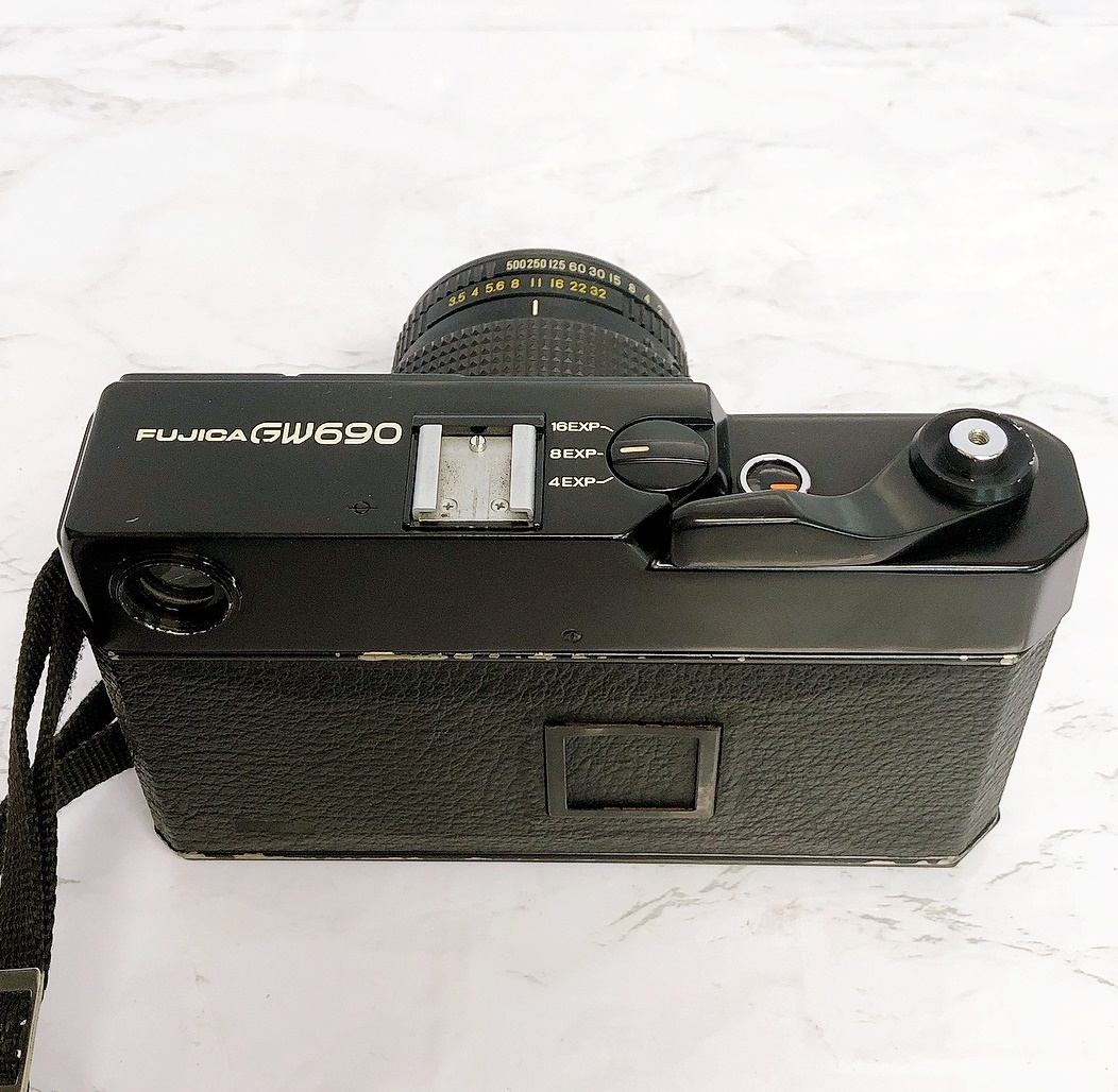 FUJICA フジカ GW690 Professional 6×9 中判 フィルムカメラ フィルター レンズフード ケース付き（EBC FUJINON 1:3.5 f=90mm）ジャンク _画像4