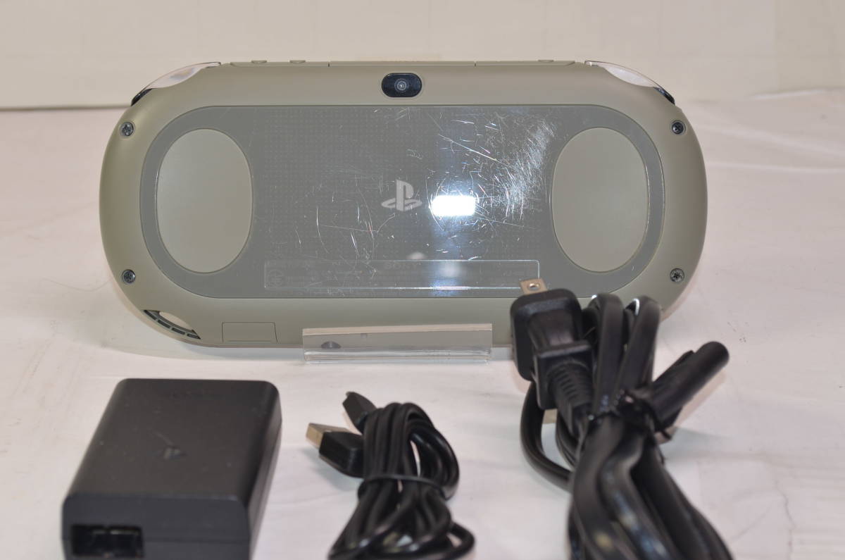 日産純正 ★動作良好★vita 本体 カーキ ブラック pch-2000★khaki ブラック★PlayStation ps ヴィータ ビータ★ 日産純正 ★動作良好★vita 本体 カーキ ブラック pch-2000★khaki ブラック★PlayStation ps ヴィータ ビータ★