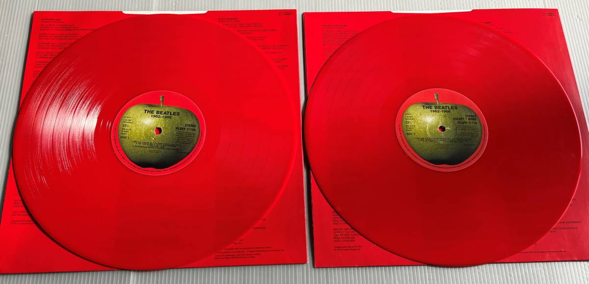 程度極上】【激レア】LPレコード2枚組☆ビートルズ / 1962～1966赤盤 