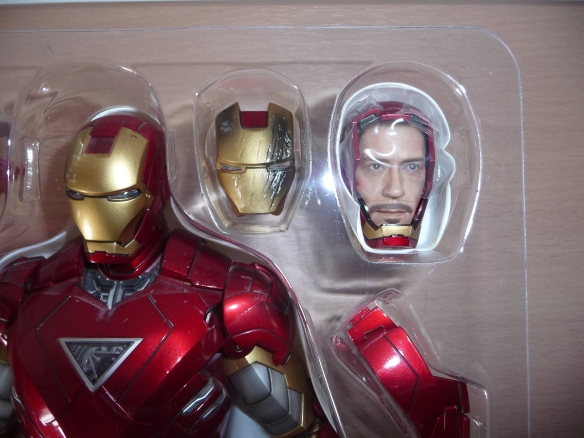 品 Hottoys ホットトイズ『アイアンマン2』アイアンマン・マーク6