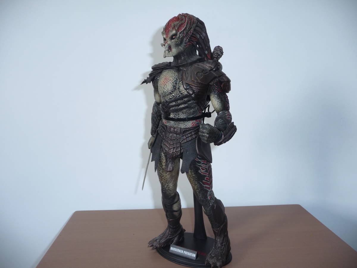 美品 Hottoys ホットトイズ『プレデターズ』バーサーク・プレデター(1