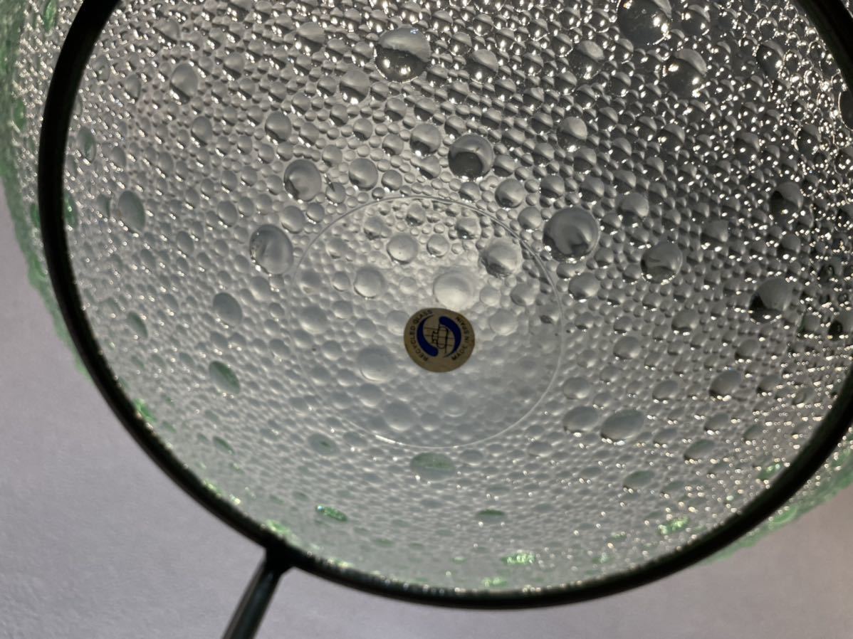 水滴のようなデザインがかわいい♪スペイン製リサイクルガラスのボウル