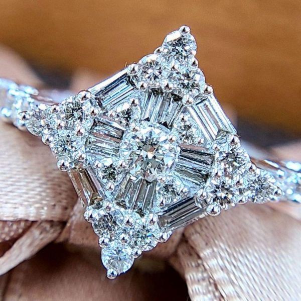 ギラギラと人目を引く 計1ct 18金 K18WG デザイン ホワイトゴールド リング 天然ダイヤモンド 指輪 大人の上質 天然ダイヤモンド