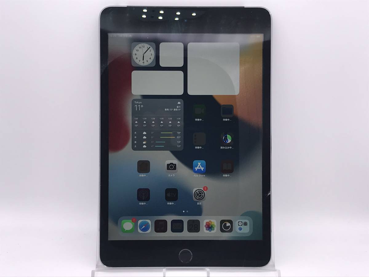 ジャンク】 液晶:画面割れ破損大/外装:目立つ傷、打痕/ APPLE iPad