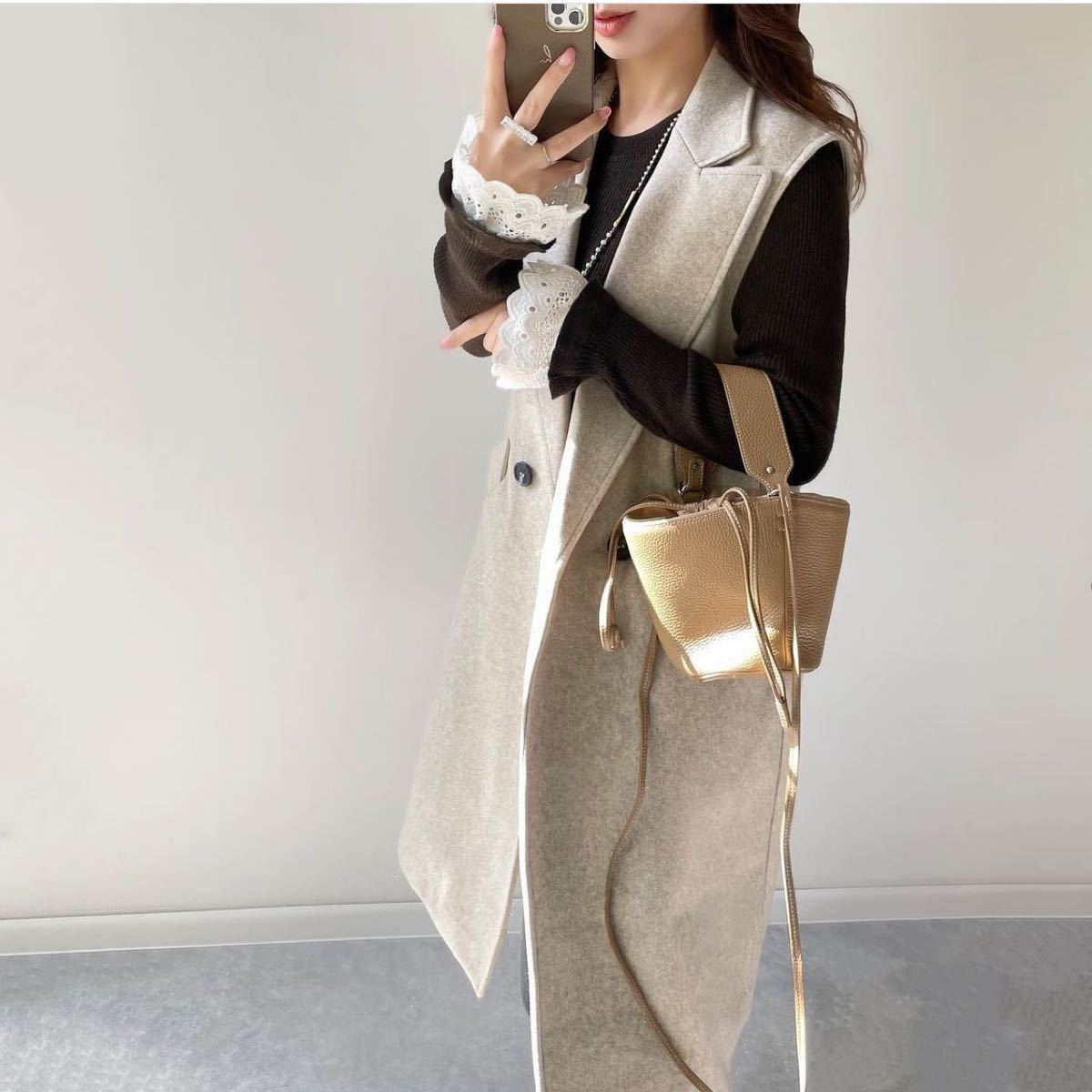 限定3/5日迄 新品 ZARA ダブルブレスト ソフトベスト ベージュ 限定3/5日迄 新品 ZARA ダブルブレスト ソフトベスト ベージュ