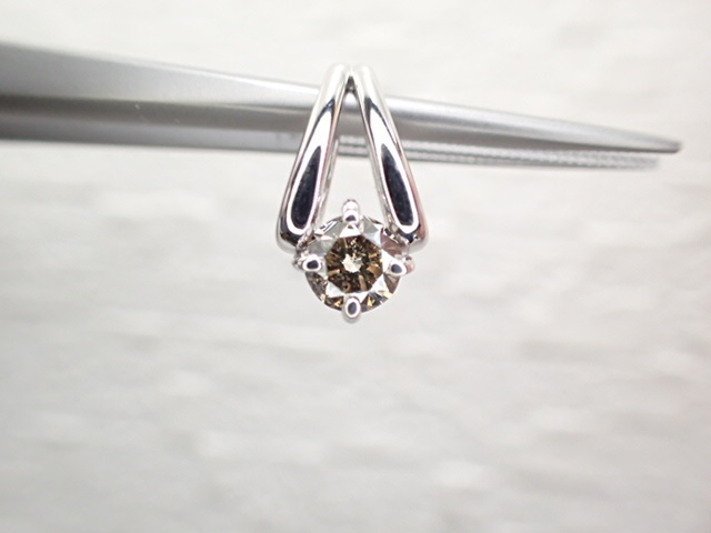 美品 K18WG ブラウンダイヤ0.346ct(FLB-I1) ペンダントトップ | www