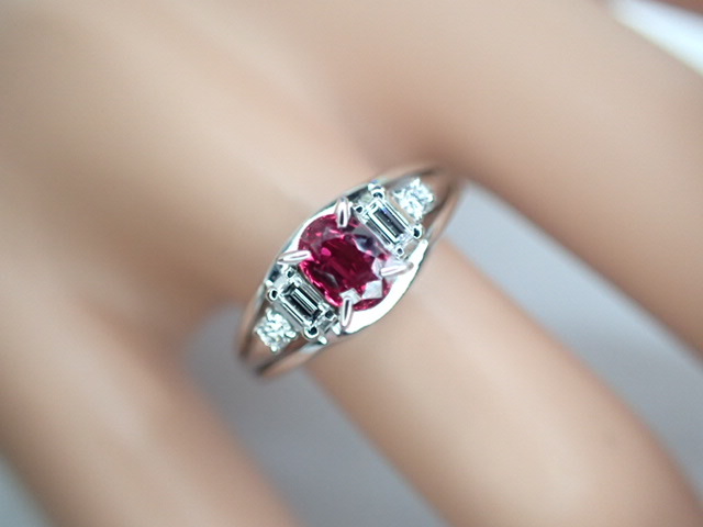 Yahoo!オークション - 美品 ミキモト Pt900 ルビー0.37ct ダイヤ計0...