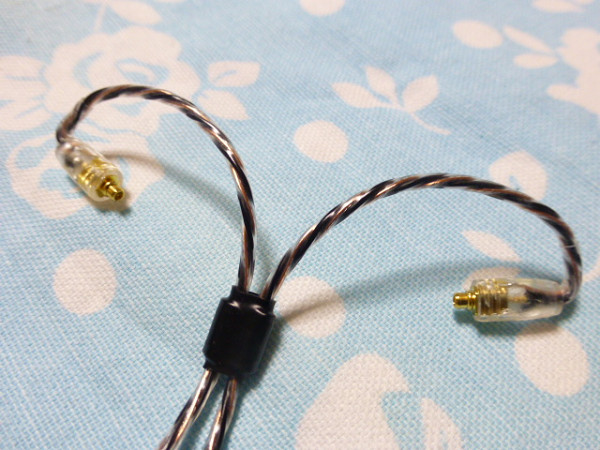 カスタムIEM ケーブル 銀メッキOFC 八芯 ブレイド編み込み 2.5 カスタムIEM ケーブル 銀メッキOFC 八芯 ブレイド編み込み 2.5