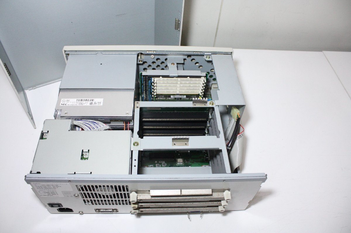 T93【中古】動作保証付き 分解点検 清掃 NEC PC-9801BX/M2 内部充電池新品交換_画像4