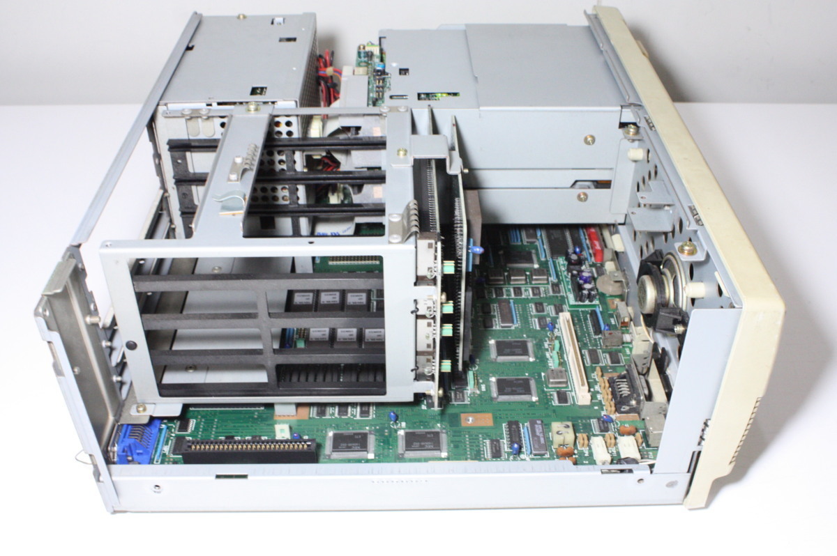 F648【中古】NEC PC-9801RX2 通電OK！_画像4