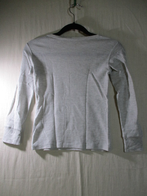 [ west pine shop ] long sleeve T shirt size 130 color gray length 44 width of a garment 31 shoulder width 31/CAZ
