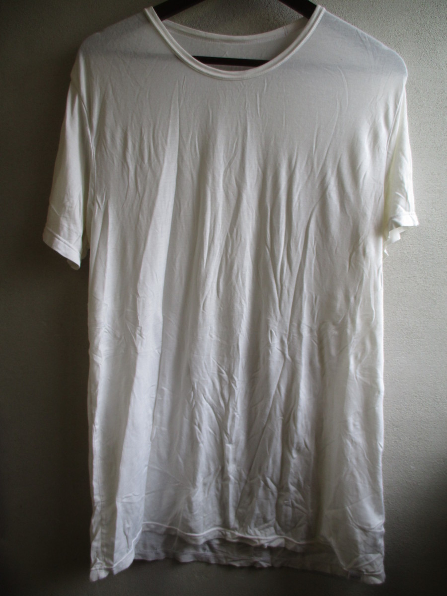 【ユニクロ】 Tシャツ　HEATTECH メンズ サイズ:ＬＬ 色:ホワイト 身丈:78 身幅:47 肩幅:42/MAG_画像1