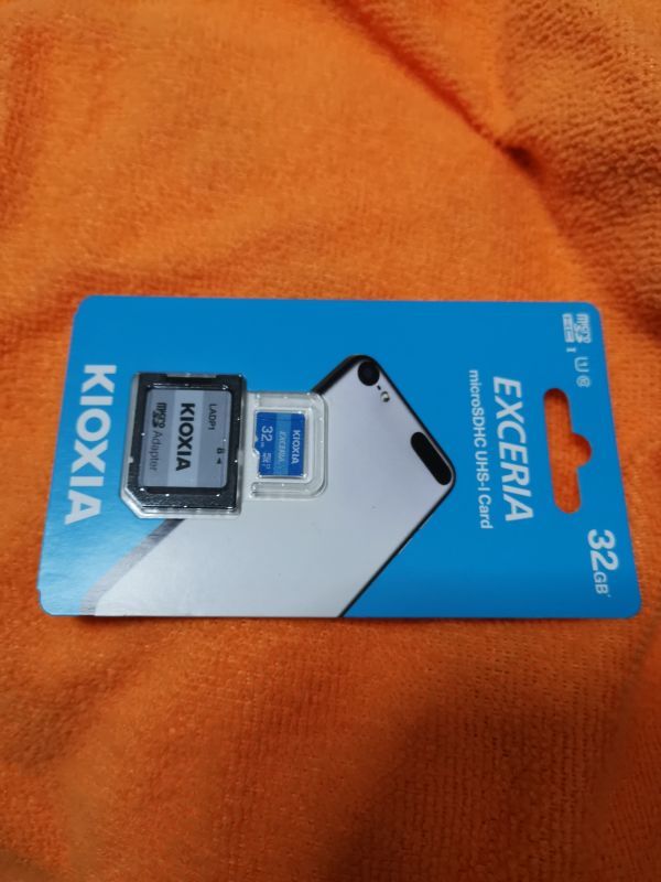 Kioxia 32GB microSD Exceria Flash Memory Card + Adapter U1_画像4
