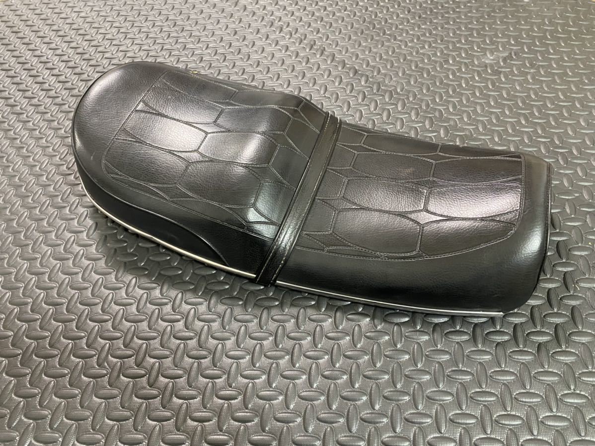 GT380.当時物.純正シート.美品.銀モール付き.売り切り.即決送料無料.1