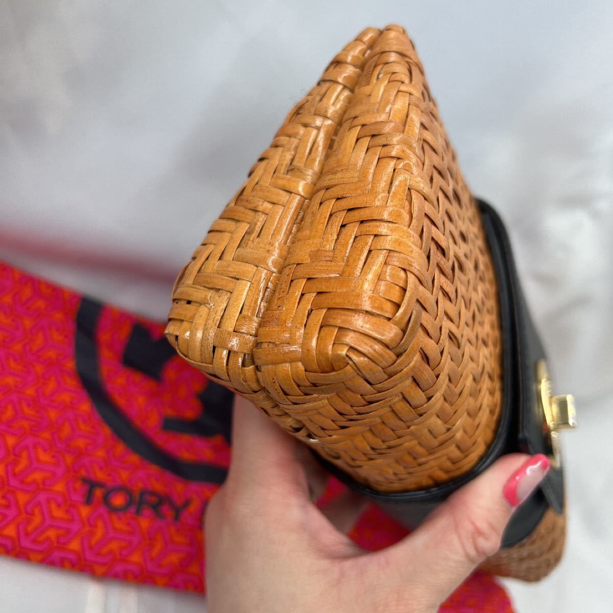 美品！TORY BURCH トリーバーチ　かごクラッチバッグ　かごバッグ　夏用バッグ