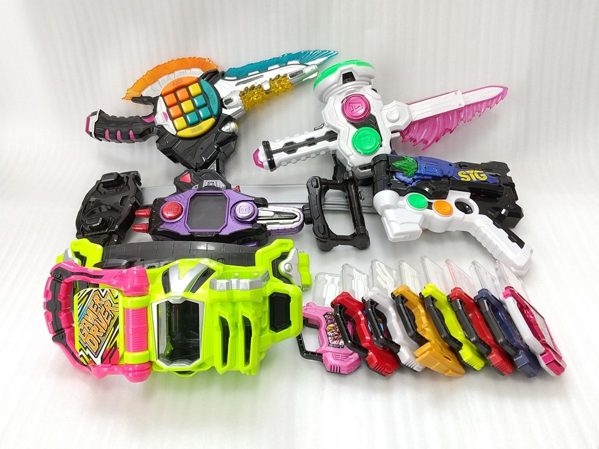 新作入荷!!】 仮面ライダーエグゼイド 変身ベルト ガシャコン