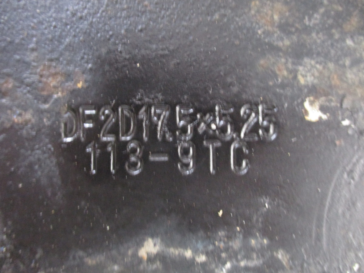 ■中古タイヤホイール■ TOPY 17.5インチ 5.25J +113 5H 203.2 32 146 YOKOHAMA SY01 205/70R17.5 115/113L LT 6本 激安 送料無料 I804_+113