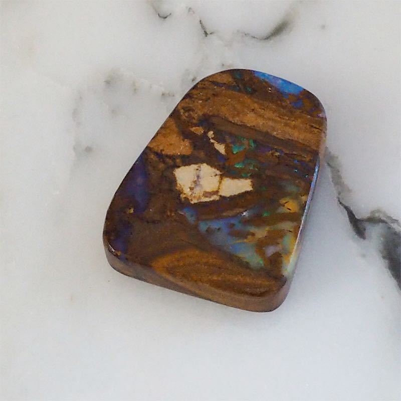 Boulder Opal ボルダーオパール ◇ 鉄鉱石 オーストラリア ペンダント