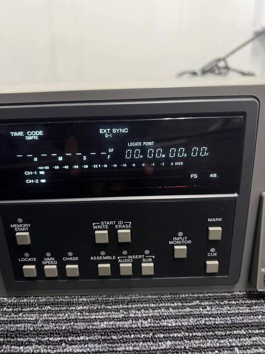 SONY PCM-7030 業務用 DATデッキ レコーダー 動作品 ソニー SONY PCM-7030 業務用 DATデッキ レコーダー 動作品 ソニー