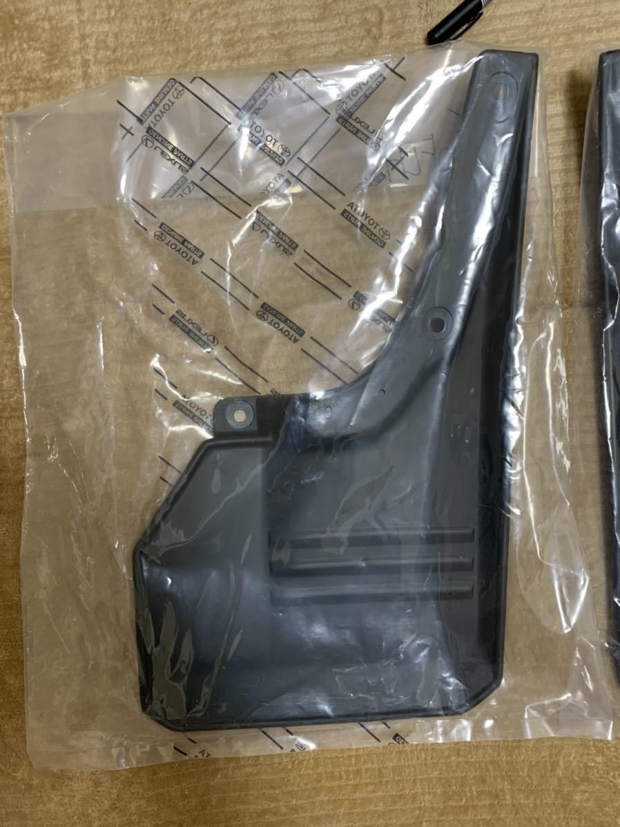 セール 登場から人気沸騰 純正新品送料無料!ランクル70系フロント