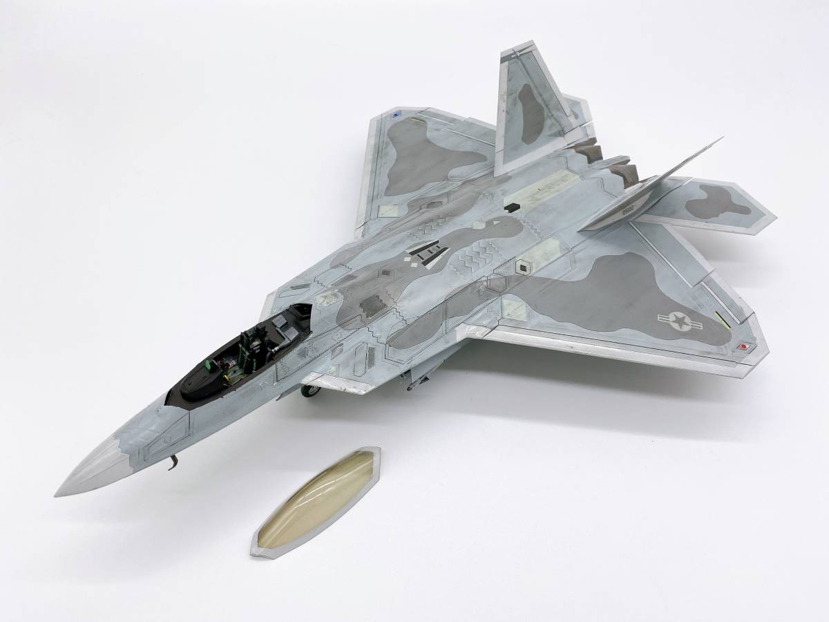 ハセガワ　1/48　アメリカ空軍　制空戦闘機　F-22　ラプター_画像1