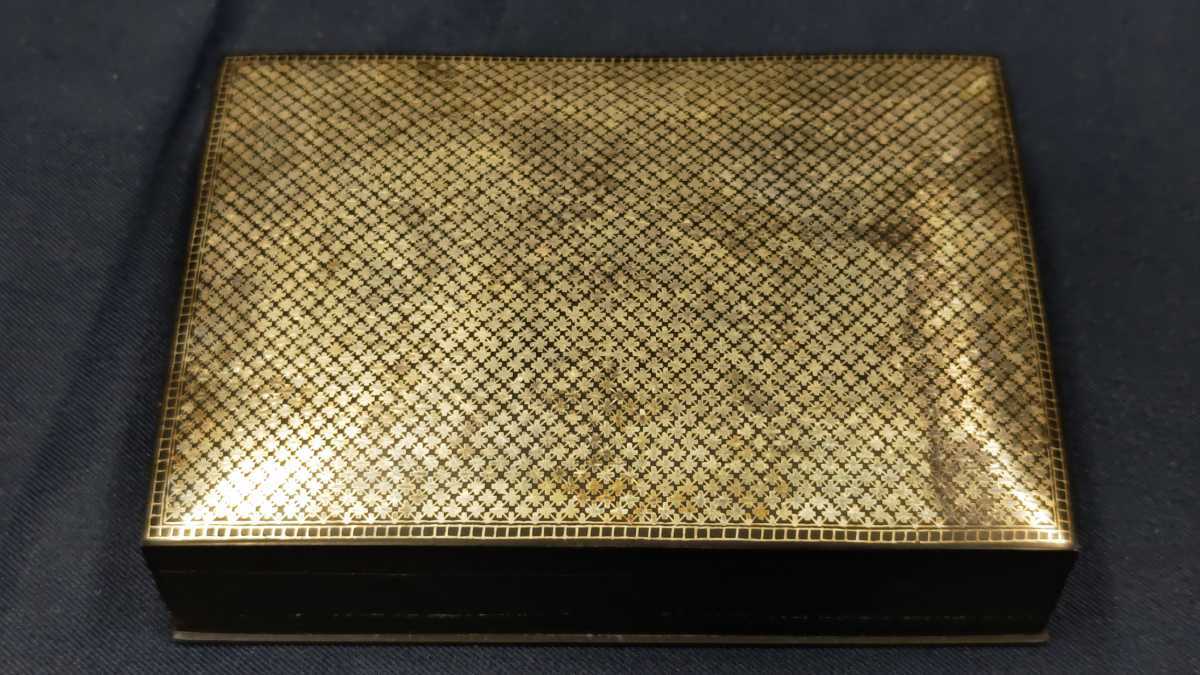 お見舞い
インド 金属製 象嵌蓋付き小箱 縦13.5cm×横19cm×高さ4.6cm位 小物入れ お見舞い
インド 金属製 象嵌蓋付き小箱 縦13.5cm×横19cm×高さ4.6cm位 小物入れ