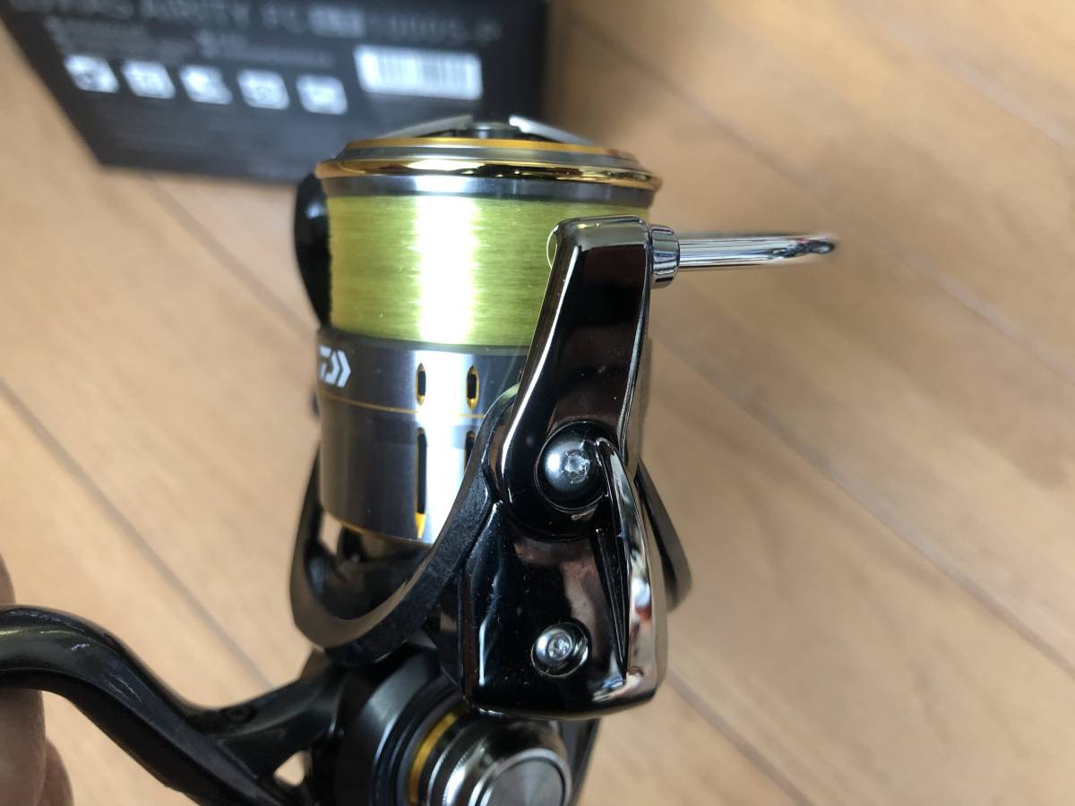 DAIWA ダイワ 21 ルビアス エアリティ FC LT1000S-P 中古・超美品 _画像4