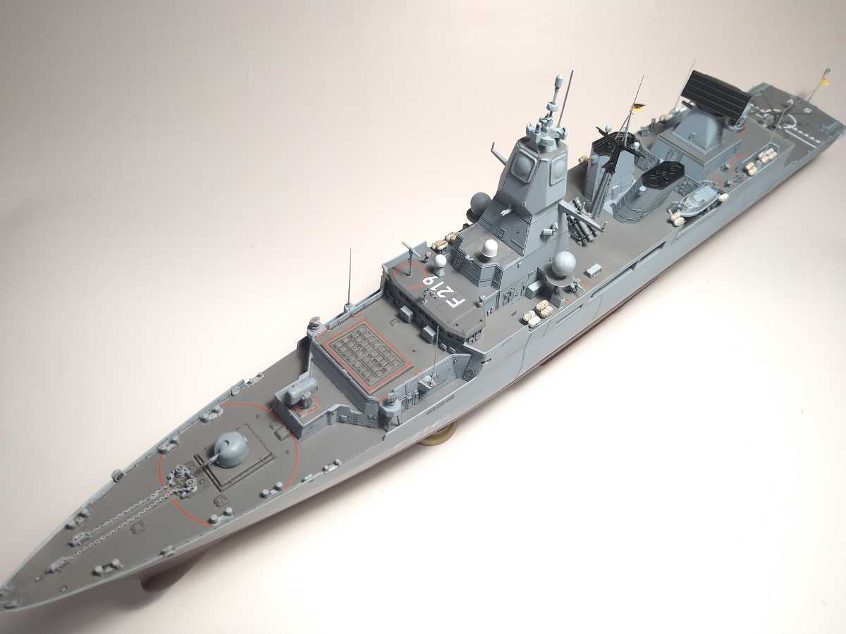 1/350ドイツ海軍フリゲート艦ザクセン級一番艦ザクセン塗装済 1/350ドイツ海軍フリゲート艦ザクセン級一番艦ザクセン塗装済