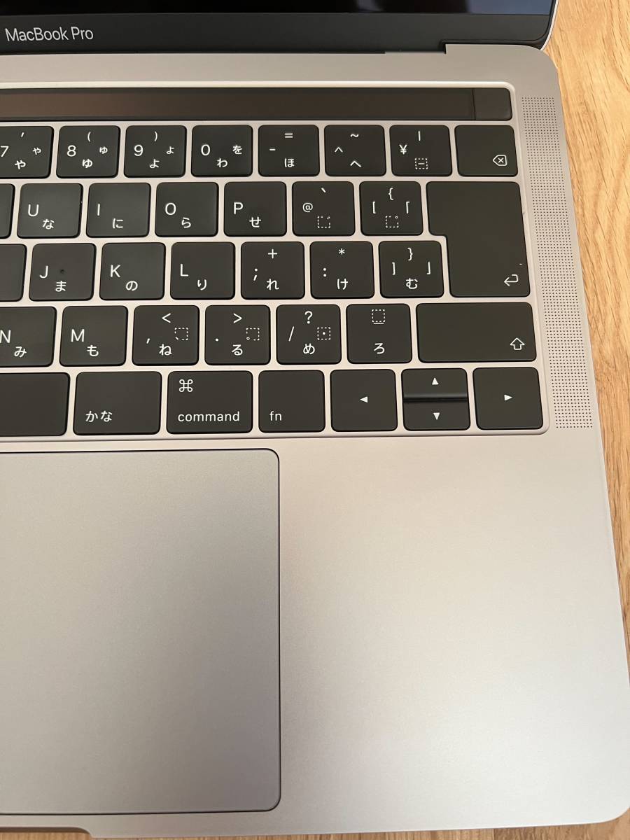 MacBook Pro 13 インチ 2019 モデル SSD 256GB メモリ 8GB Intel Core
