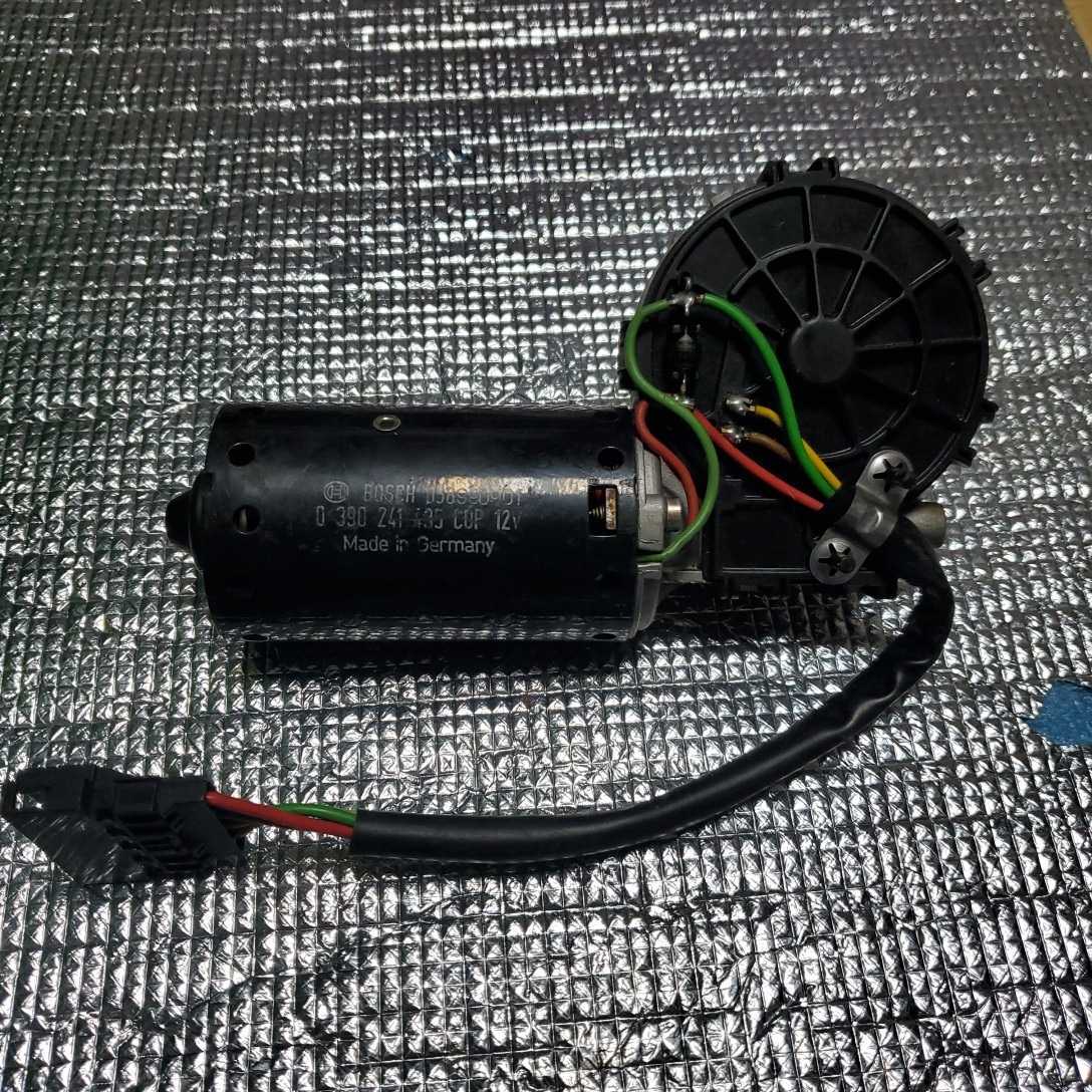 E-70 00~06 year Mercedes * Benz W220 S Class W215 CL Class front wiper motor 0 390 241 435