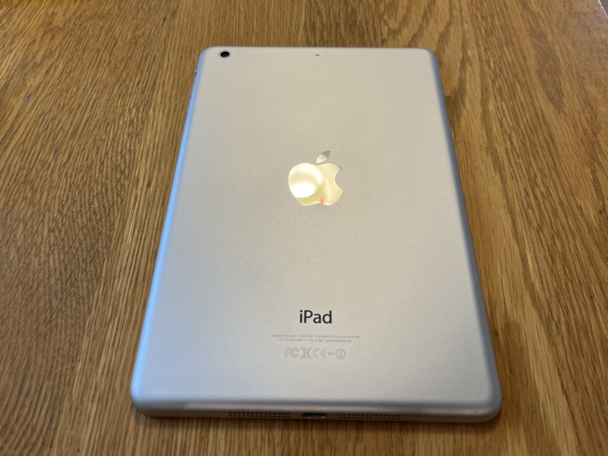 Apple iPad mini2 64GB シルバー ME281J A