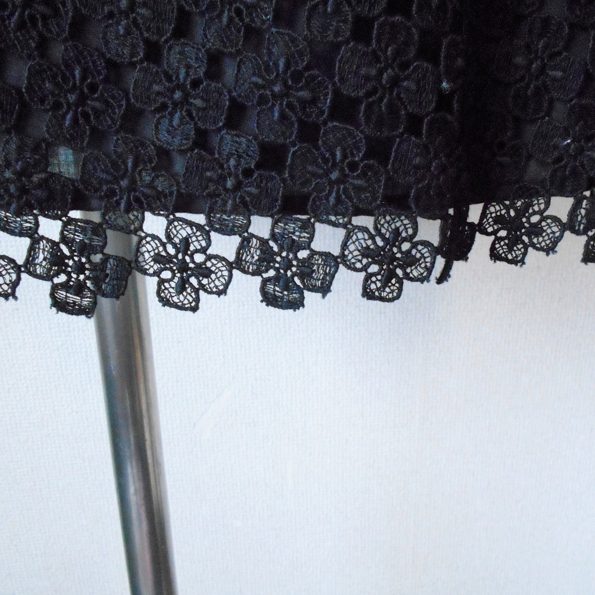 美品 インゲボルグ INGEBORG シロツメクサ 白詰草 レース の 素敵 な スカート 黒 11_画像4