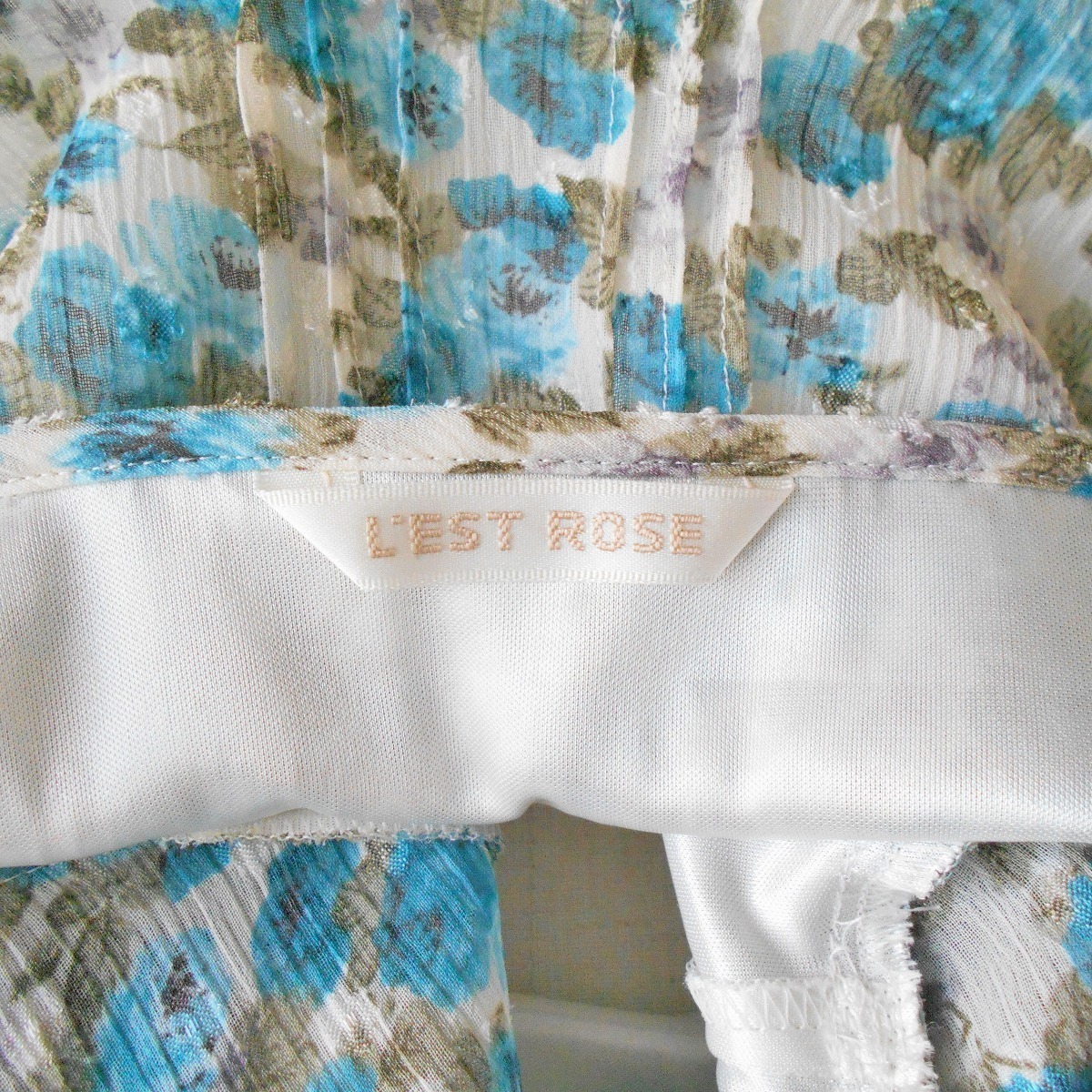 レストローズ LEST ROSE お花 レース 使用 花柄 プリント の 可愛い ブラウジング ワンピース_画像8
