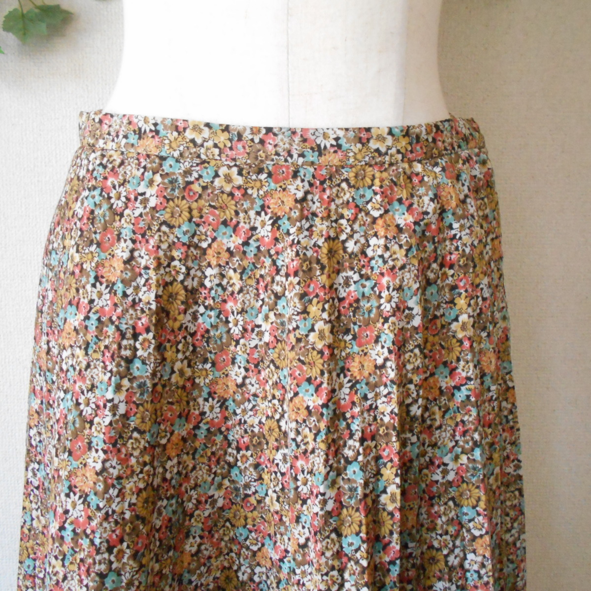 オリーブ デ オリーブ OLIVE des OLIVE 春夏 向き 小花 プリント の 可愛い スカート 日本製_画像2