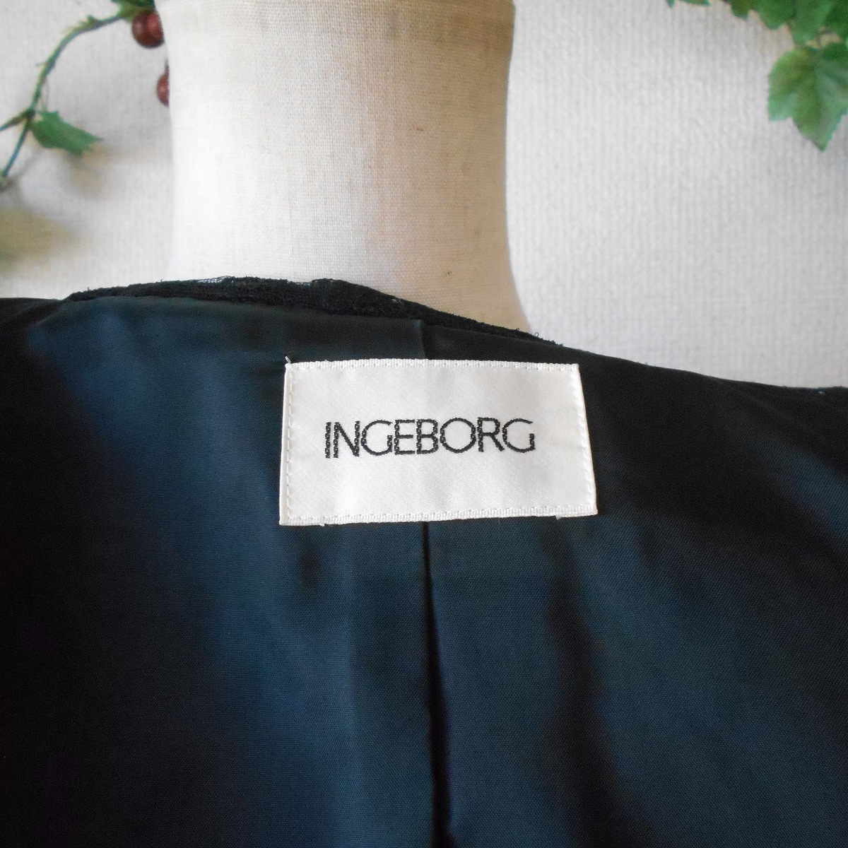 インゲボルグ INGEBORG 秋冬 チュール レース & お花 モチーフ の 可愛い 上下 セット スーツ L_画像9