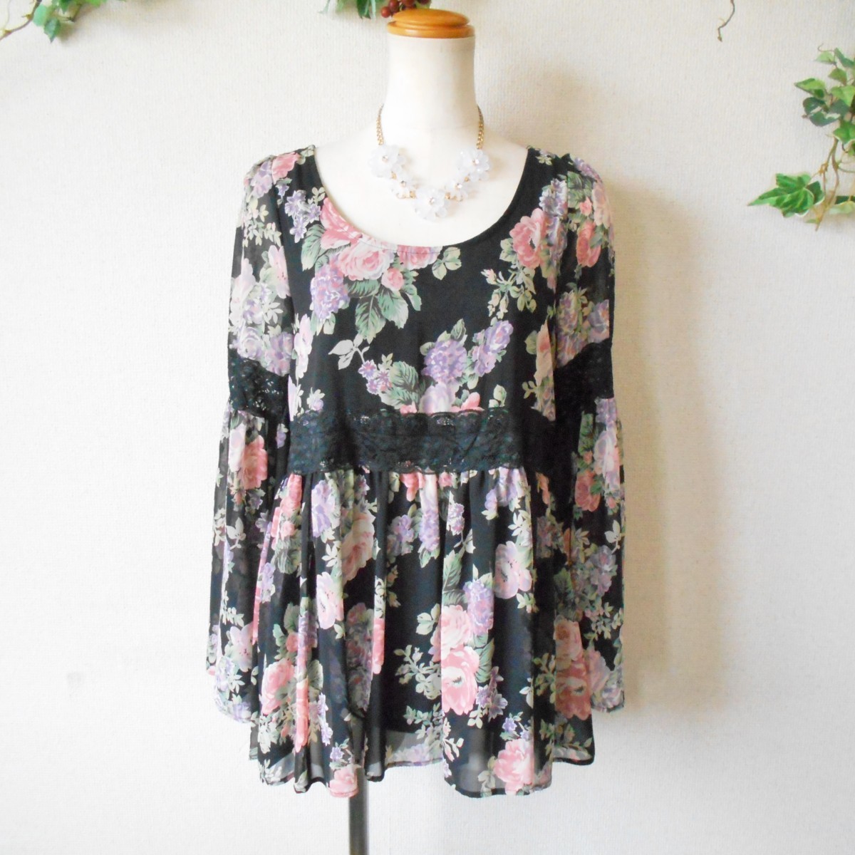  beautiful goods wing INGNI lady's for race. wonderful floral print print blouse M