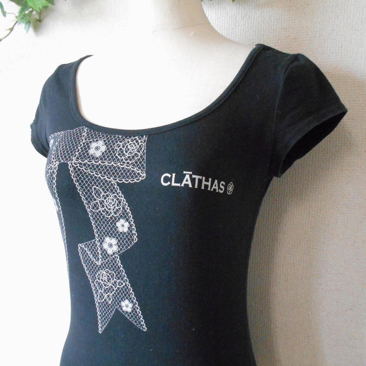 クレイサス CLATHAS 東京ブラウス リボン プリント の 可愛い Ｔシャツ カットソー 日本製 38_画像4