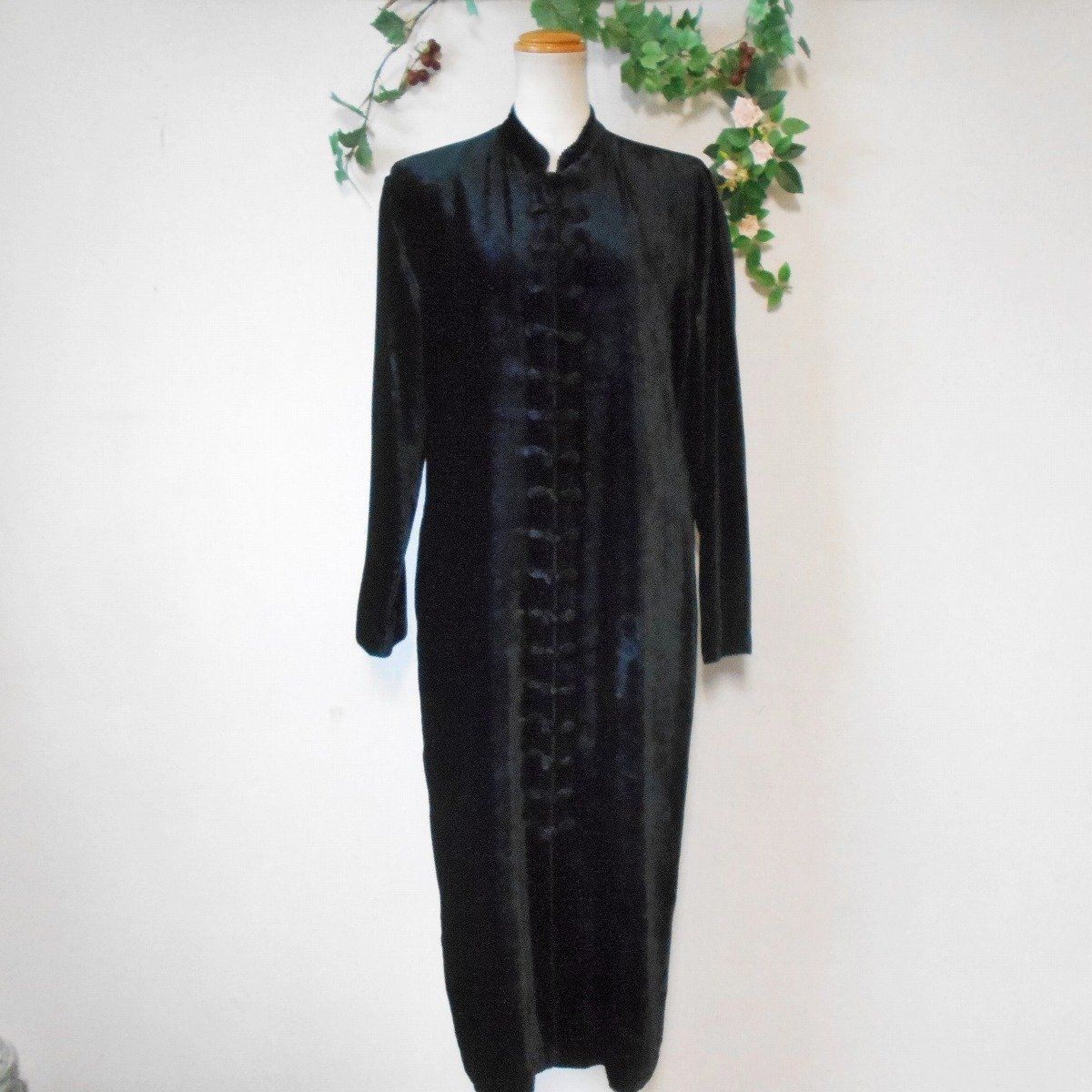  прекрасный товар Kaneko Isao KANEKO ISAO коричневый ina кнопка & воротник-стойка велюр One-piece пальто чёрный 