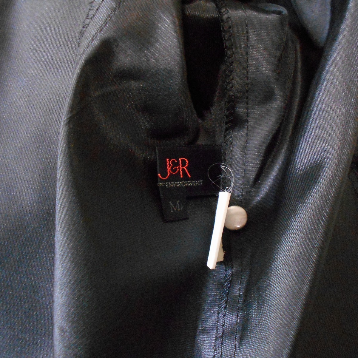 J&R ジェイ＆アール 絹 シルク 35% 入り プリーツ の 素敵 な 上下 セット アップ スーツ 日本製_画像10