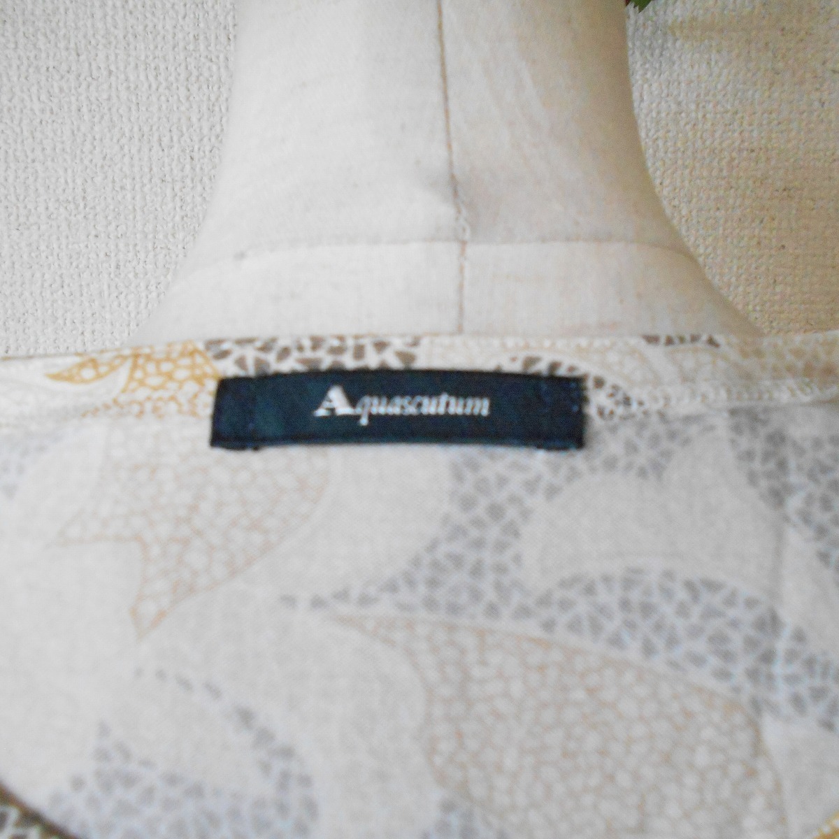 アクアスキュータム Aquascutum シルク 55%入り レディース 用 Vネック カットソー 日本製_画像7