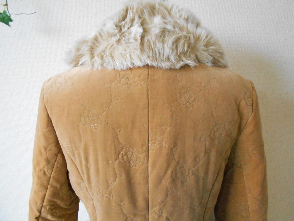 レストローズ LEST ROSE フェイク ファー 使用 中綿 入り 刺繍 の 可愛い レディース 用 ジャケット コート M_画像7