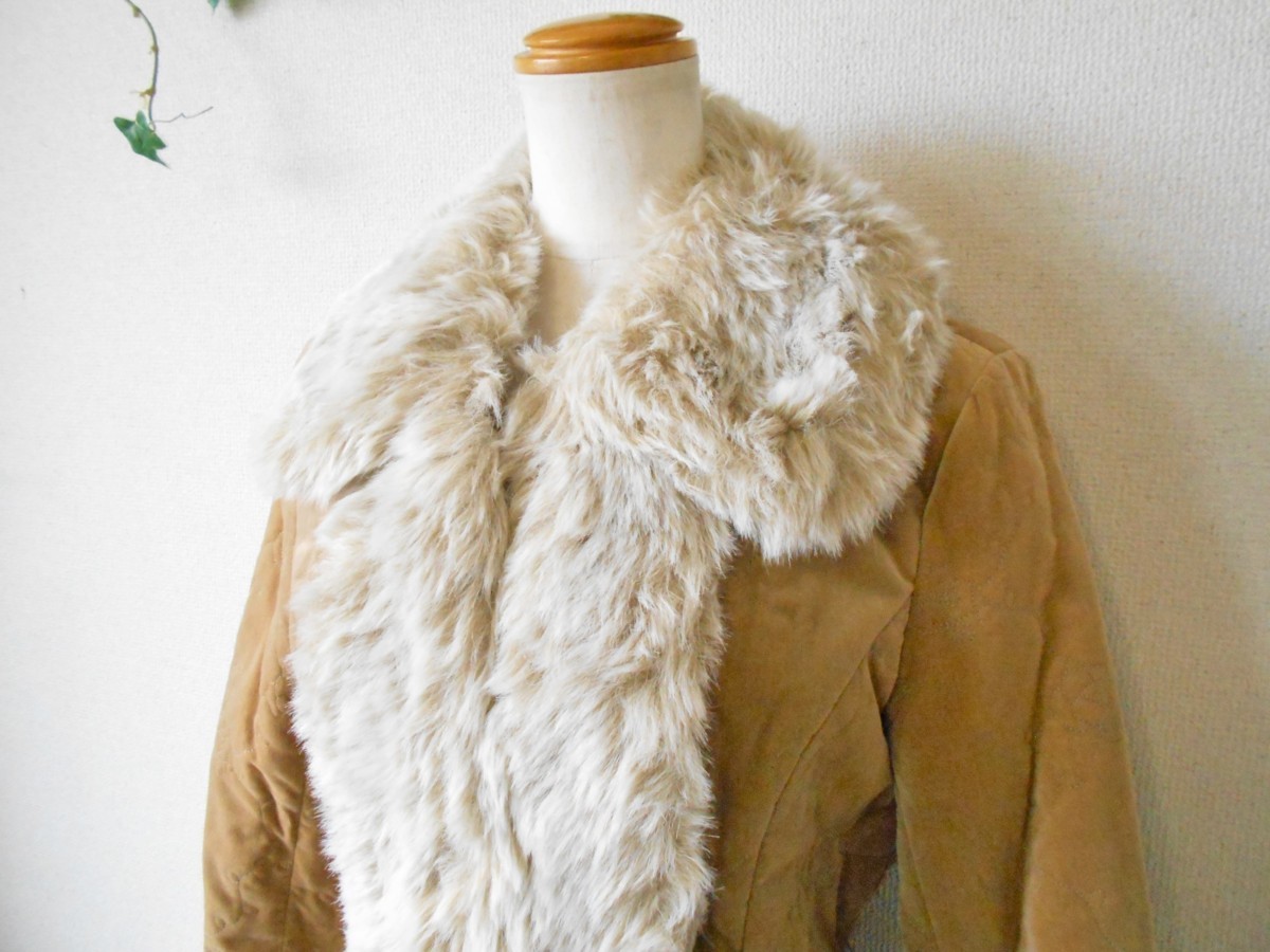 レストローズ LEST ROSE フェイク ファー 使用 中綿 入り 刺繍 の 可愛い レディース 用 ジャケット コート M_画像3